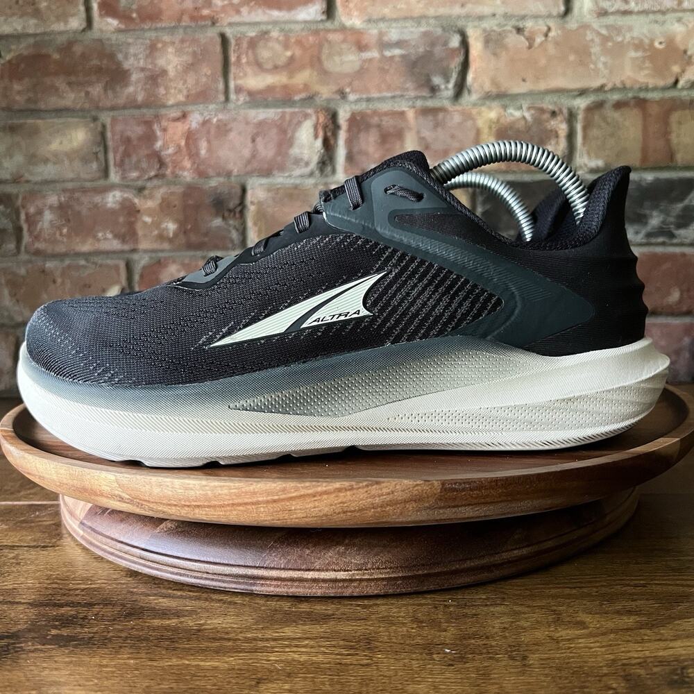 Altra Torin 8 Neutral Running Black White Men’s 8 Max Cushion Sneakers Shoes